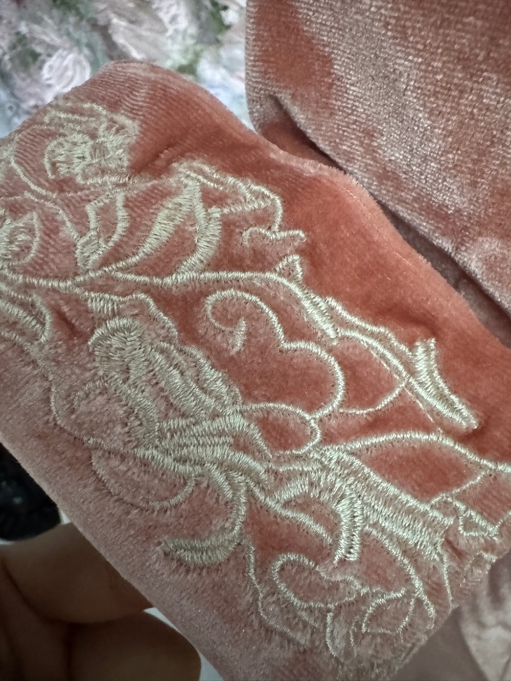 Vintage-Inspired Pink Velvet Embroidered Tailcoat Jacket - Picture 7 of 7